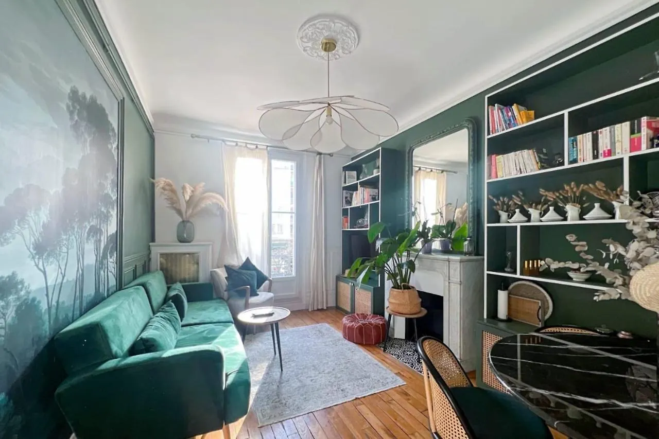 Renewed And Well-Decorated Apartment In Paris 12Th