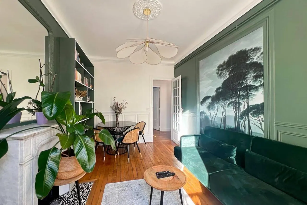 Renewed And Well-Decorated Apartment In Paris 12Th 0*,  France